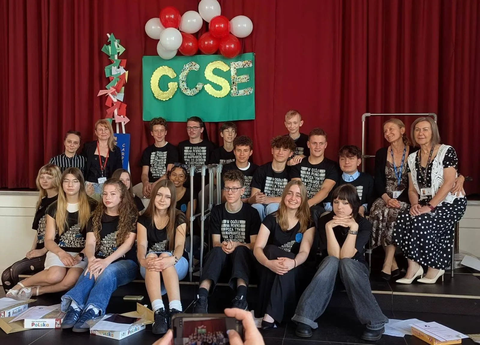 Pożegnanie klasy GCSE w czerwcu 2026 r.